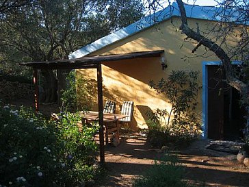 Ferienhaus in Sanalvo - Blick auf die überdachte Terrasse