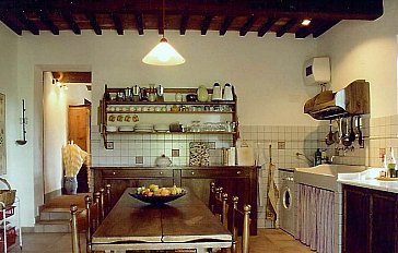 Ferienhaus in Prata di Suvereto - Küche geräumig und gut eingerichtet