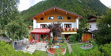 Ferienwohnung in St. Gallenkirch - Pension mit Garten