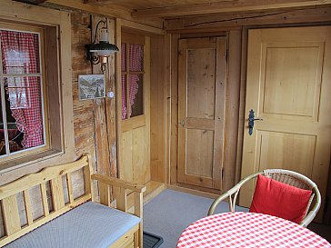 Ferienwohnung in Gstaad - Läubli (Veranda)