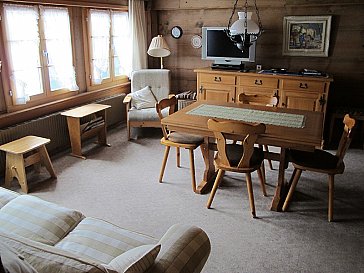 Ferienwohnung in Gstaad - Wohnzimmer