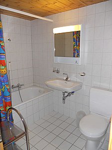 Ferienhaus in Hérémence-Les Masses - Bad mit Badewanne