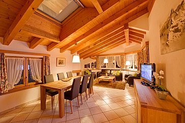 Ferienwohnung in Zermatt - Wohnraum