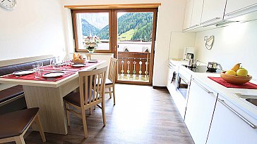 Ferienwohnung in Wolkenstein in Gröden - Apartment E - 4-6 Personen - 70m²