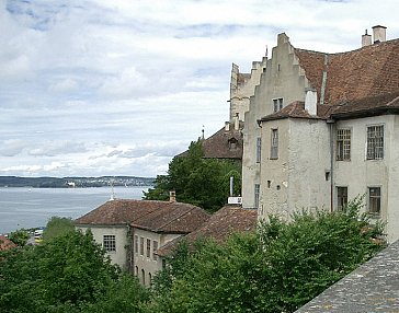 Ferienwohnung in Uhldingen-Mühlhofen - Schloss Meersburg mit Sicht zur Mainau