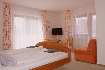 Ferienwohnung in Tettnang - Doppelbett-Schlafzimmer