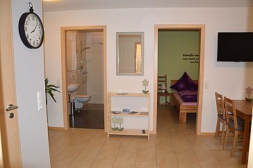 Ferienwohnung in Rheinhausen - Wohnzimmer