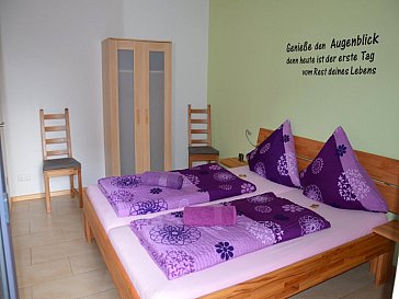 Ferienwohnung in Rheinhausen - Schlafzimmer 2