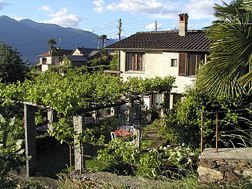 Ferienhaus in Vairano - Haus, Garten