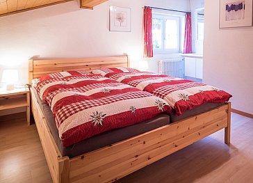 Ferienhaus in Klosters - Blick in die Schlafzimmer