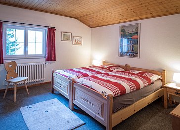 Ferienhaus in Klosters - Blick in die Schlafzimmer