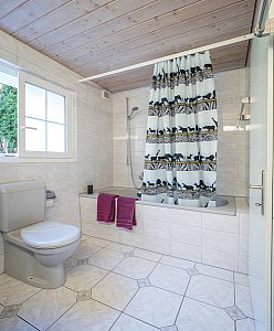 Ferienhaus in Klosters - Badezimmer