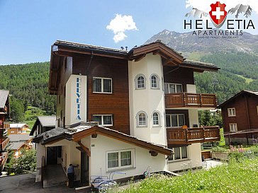 Ferienwohnung in Saas-Fee - Hausansicht Sommer