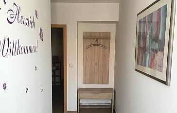 Ferienwohnung in Norden - Blick von der Haustür in den Flur