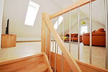 Ferienwohnung in Norden - Das geräumige Wohnzimmer im Dachgeschoss