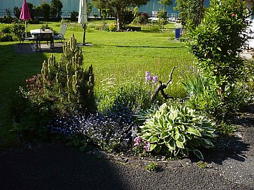 Ferienwohnung in Brienz - Gartensitzplatz