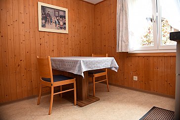 Ferienwohnung in Brienz - Küchentisch