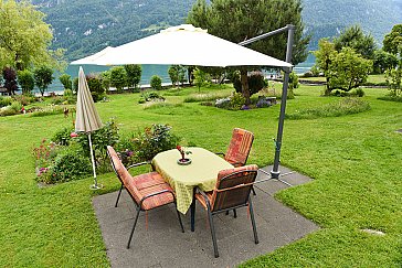 Ferienwohnung in Brienz - Gartensitzplatz