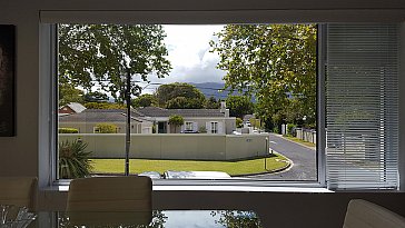 Ferienwohnung in Kapstadt-Constantia - Junior-Suite Merlot - Mountain View