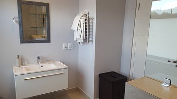 Ferienwohnung in Kapstadt-Constantia - Suite Shiraz - Second Bathroom