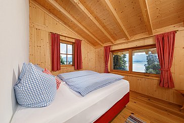 Ferienhaus in Dietringen - Schlafzimmer mit See-und Bergblick
