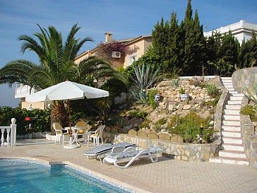 Ferienhaus in Ciudad Quesada-Rojales - Pool mit Garten