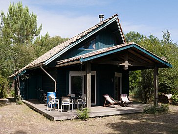 Ferienhaus in Lacanau - Gartenansicht 2017