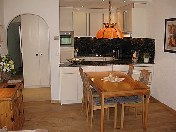 Ferienwohnung in Valbella - Wohnzimmer und Küche