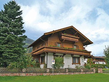 Ferienwohnung in Aschau - Das Haus im Sommer