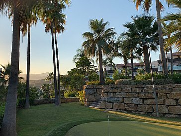 Ferienwohnung in Benahavis - Man kann gut 1000 Meter durch den Garten wnadeln