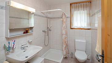 Ferienwohnung in Ulrichen - Badezimmer
