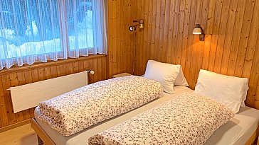 Ferienwohnung in Obergesteln - Schlafzimmer klein