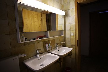 Ferienwohnung in Davos - Badezimmer