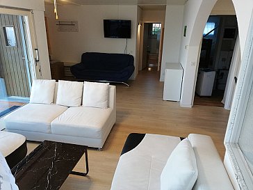 Ferienwohnung in Caviano - Wohnung