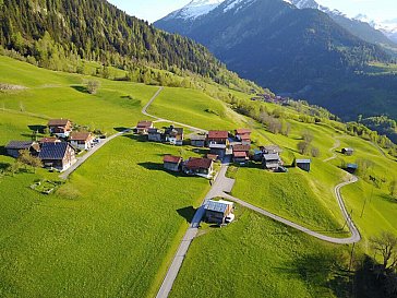 Ferienhaus in Camuns - Umgebung