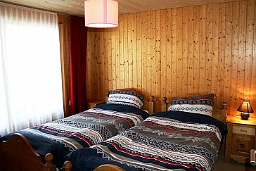 Ferienwohnung in Blatten-Belalp - Schlafzimmer mit Einzelbetten