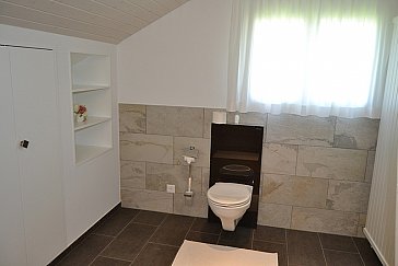Ferienhaus in Flums - Badezimmer/WC
