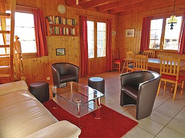 Ferienhaus in Mase - Wohnraum mit neuen Sitzmöbeln